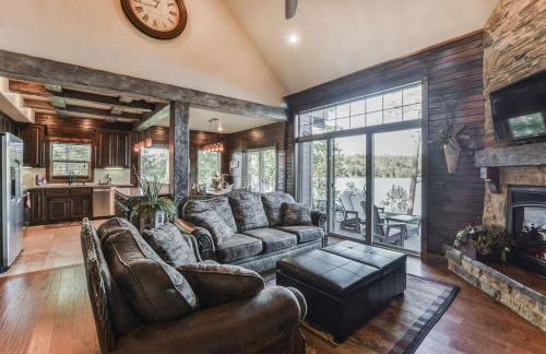 Chalets Resort Luxury Lakefront Villa Amazing View 2 Pools Free Amenities Dock - Foto 1