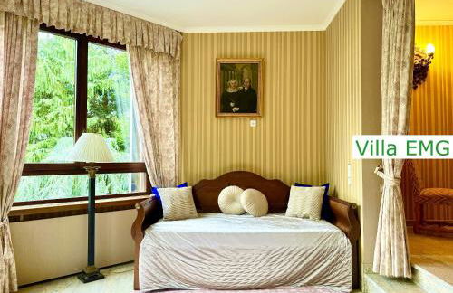 Luxury Ferienhaus Spa Villa Gernsbach mit Pool, Sauna, Garten, Kamin bis 22 Personen - Foto 19