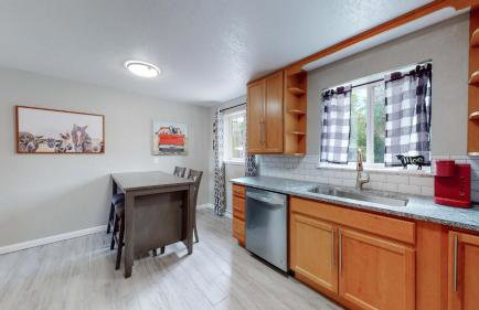 Arvada Private Family Home with Two King Beds - Foto 14