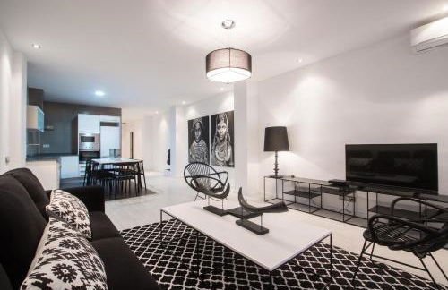 Valencia Luxury - Boutique Center - Photo 2