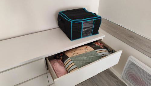 Studio meublé centre ville- gare Villers Cotterets - Foto 4, wardrobe