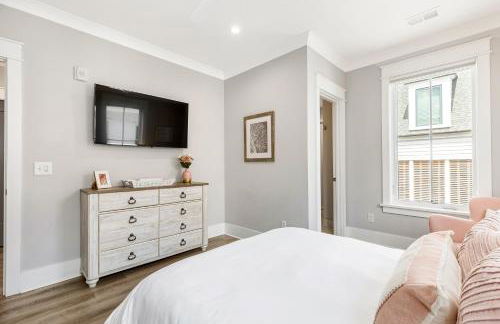 The Azalea Suite at 124 Spring - Foto 14