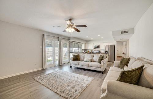 DFW Home Base! Quiet Suburb Stay with Yard - Foto 9