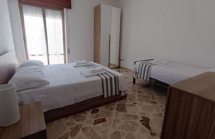 On the beach - Foto 18