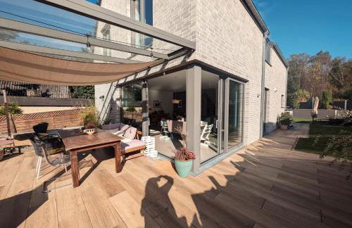 Architektenhaus mit Spielplatz, Sauna & Pool am Wald nahe Hamburg - Foto 2