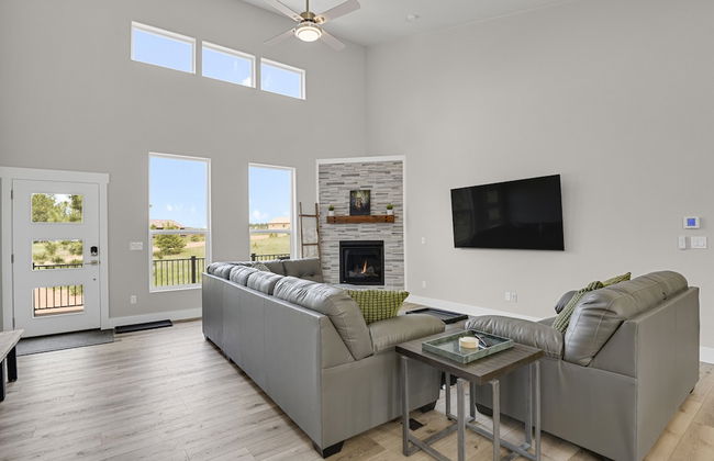 Modern Due Southwest - Photo 12