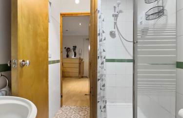 Quaint studio flat in Harrow - Photo 18