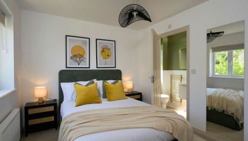 Modern Home on Edge of Cotswolds Private Parking - Foto 4