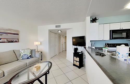 Gulf Winds by Southern Vacation Rentals - Photo 6