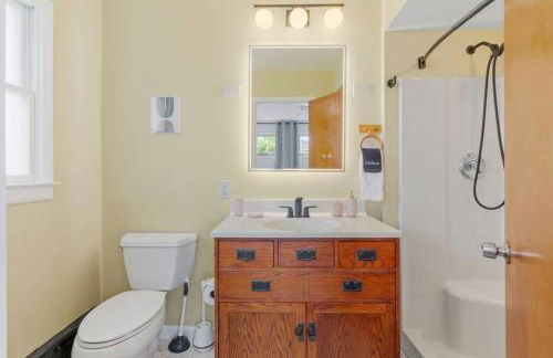 AC Beach Farmhouse Retreat - 5BD 2BA - Foto 23