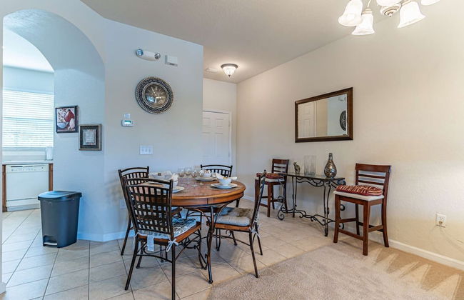 2633 Trafalgar Village - Photo 9