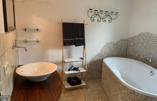 Schwarzwaldmarie - Photo 21