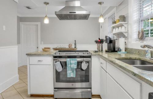 Sunrise Bliss 3 Bedroom St Simons Island 3 Minutes To Pier - Photo 8