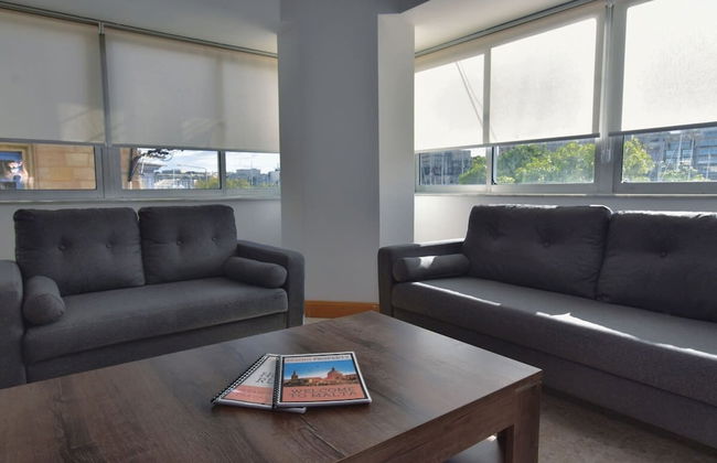 2 Bedroom Central Spacious With Sea Views - Foto 11