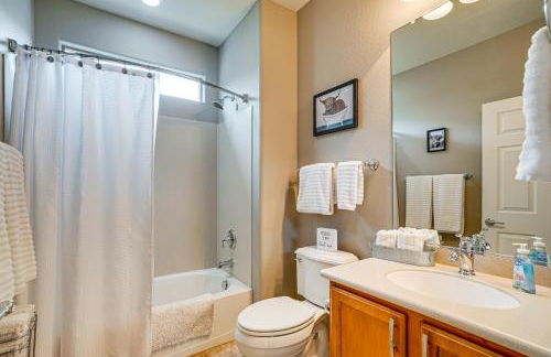 Backyard Paradise and Community Perks Buckeye Oasis - Foto 17