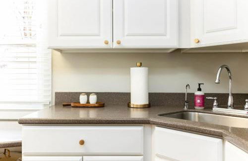 Emerald Clove - 3BR, 1Bath House- 1 mile from ND - Foto 4