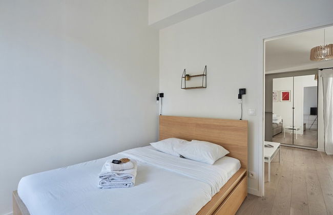 Apartment Boulogne Facing the "passage" - Photo 5