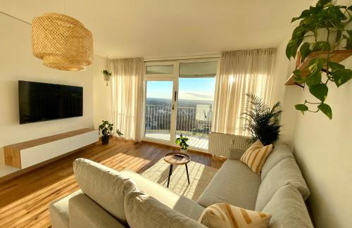 Best Butler Skyline Lodge City Apartment Netflix - Foto 19