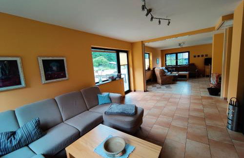 Spacious semi-detached house with wood stove located directly on the Rennsteig - Foto 56