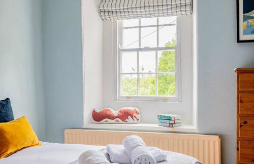 Grade II Listed House Tranquil Garden & Parking - Foto 19