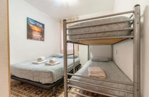 SeaFront 1ª línea y 2 piscinas - Foto 31