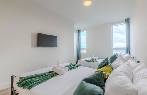 Emerald Escape, Free Parking, 2 Bath, Sleeps 8 Near American Dream and The Airport, King Bed and 2 Queen Beds, Washer and Dryer - Foto 19