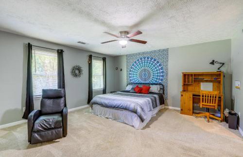 Dog-Friendly Fayetteville Home with Fenced Yard! - Foto 12