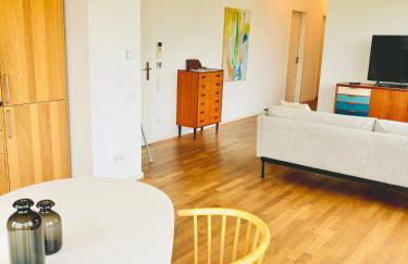 2 Bedroom Mauerpark-Apartment, Berlin Mitte View calendar - Foto 3