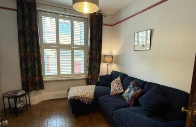 Delightful Georgian terrace house - Photo 9