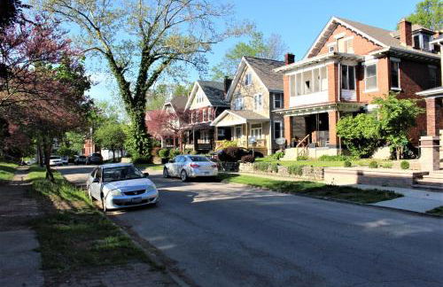 Modern 2BR near DT, 8min walk to Park&Conservatory - Foto 24