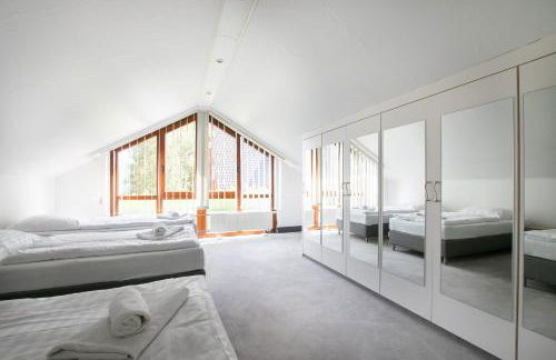 Tolstov House - 6 Room Villa with Garden - 15 Min Messe DUS & Airport DUS - Photo 32