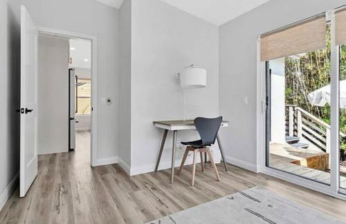 The Quaint Cardiff Hideaway with Pak N Play - Foto 16