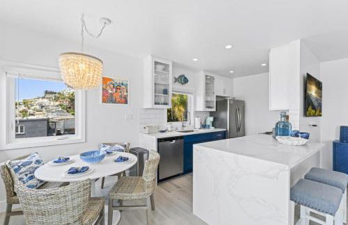 Penthouse Steps from Victoria Beach 180 degree ocean views - Foto 10