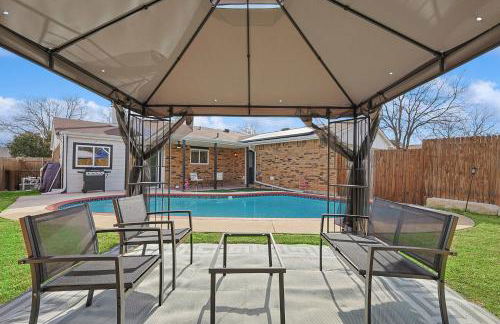 Charming 3Bd 2Ba Home with Private Pool - Foto 30