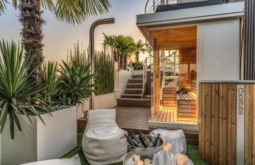 SkyJungle, luxury penthouse private pool and spa - Foto 36