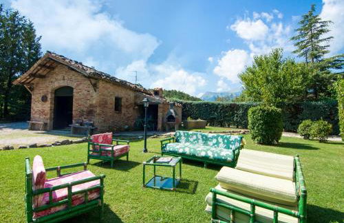 Spacious Holiday Home With Swimming Pool - Foto 25