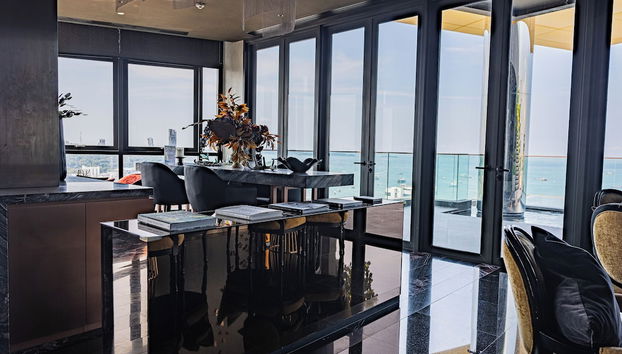 Coin salon dans le hall