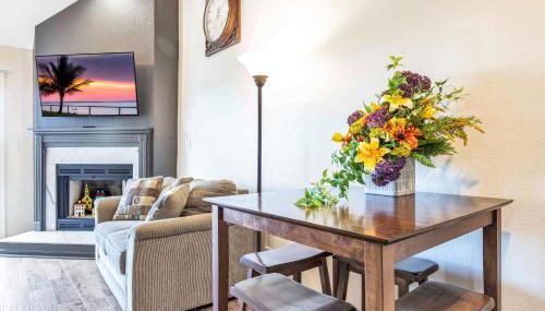 Amazing Views from Balcony, Loft & Gated Pool - Foto 3