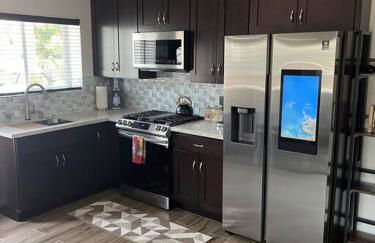 Elegant private studio with private entrance and pool access - Foto 5