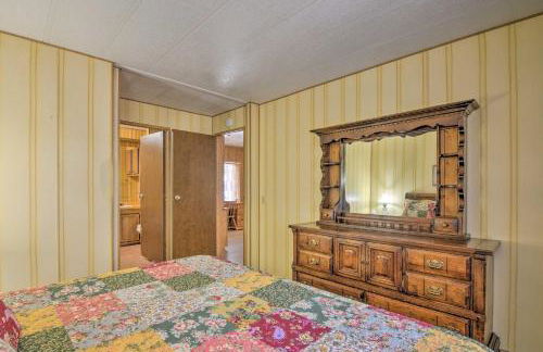 Hatch Retreat with Deck, Grill and Creek Access! - Photo 19