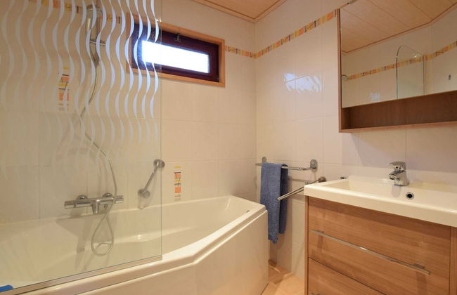 Comfortable Cottage Near Lake Cherapont - Photo 14