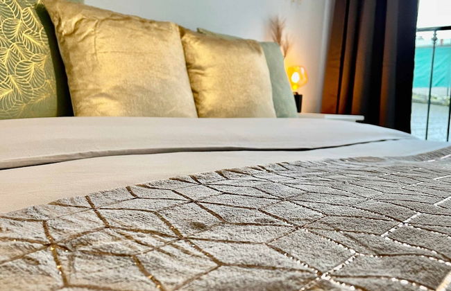 Luxury 2BR 2BA Near Fashion District by Oneluxstay - Foto 64