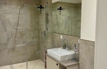 Gut Schwarz-n Hof Ferienwohnungen - Foto 6