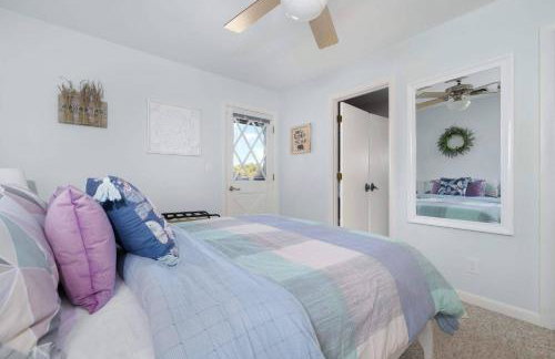 Relaxing Lakefront Retreat w/ Hot Tub & Dock - Foto 46