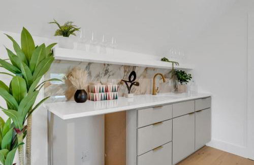 Sleeps 42 2 Pools & Game Room 11BR near Downtown - Foto 47