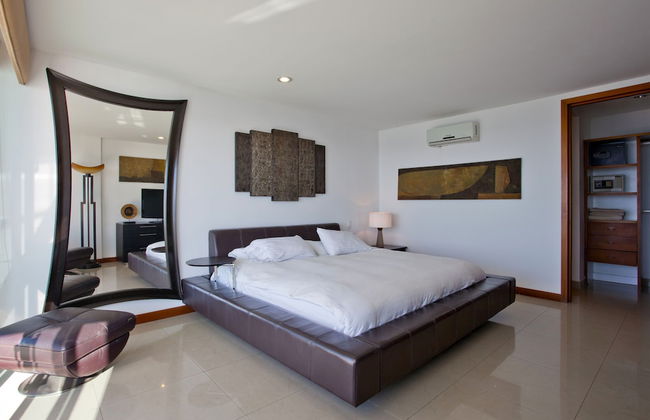 Palmetto Penthouse Deluxe Beautiful View and Sunset Floor 39 - Photo 5