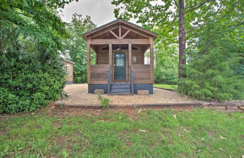 Year-Round Adventure! Rustic Cabin in Mill Spring - Foto 19