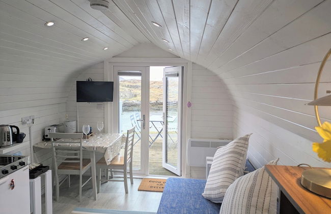 Pod Beag Beside the Sea, Isle of Eriskay - Photo 20