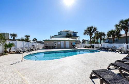 Coastal Castaway-Beach Retreat-Steps 2 Sand-Sleep 10-Pool-Hot tub - Foto 10