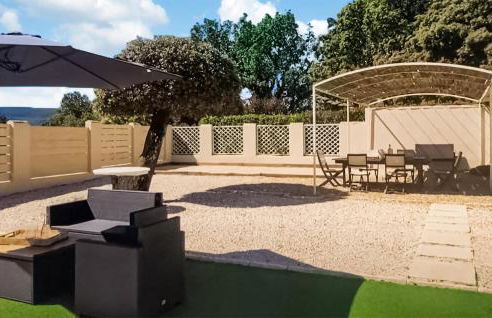 Nice Home In Ste-Anastasie-Sissole - Photo 15